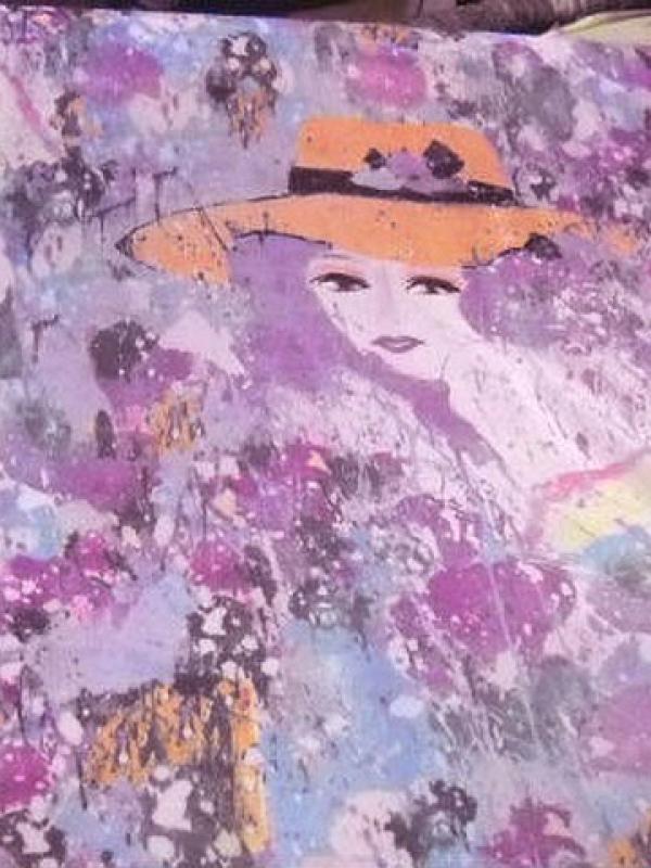 Resille rose orchidee motif femme au chapeau 1 