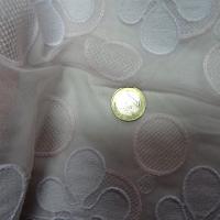 Resille rose pale brodee fleurs blob 2