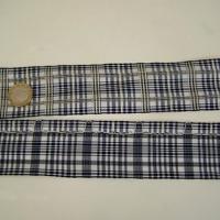 Ruban a carreaux blanc casse bleu marine 1 