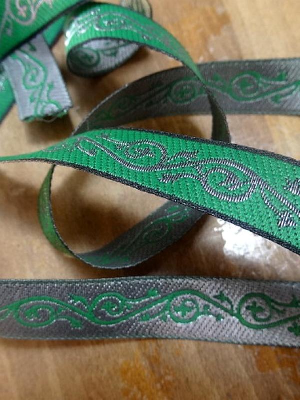 Ruban alienor argent et vert malachite 1 