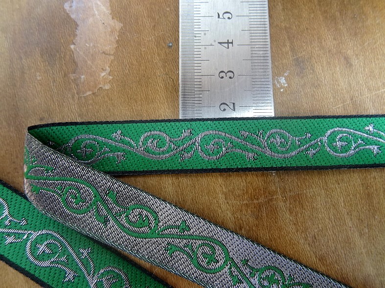 Ruban alienor argent et vert malachite 2