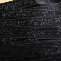 Ruban damasse noir fleuri 1