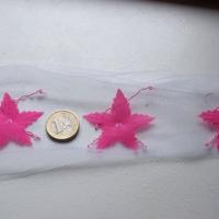 Ruban de tulle blanc fleur etoilee rose 1 