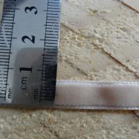 Ruban de velours beige poudre 9 mm 2