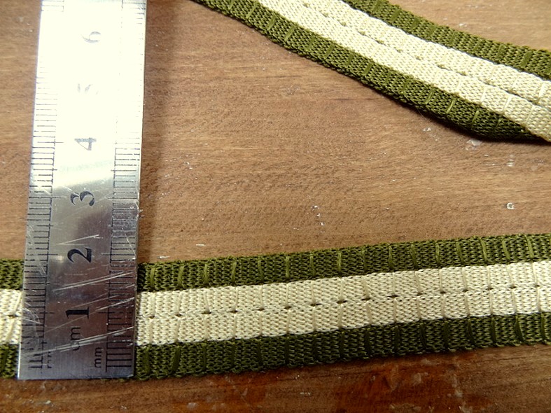 Ruban dragon plat kaki et blanc casse 2