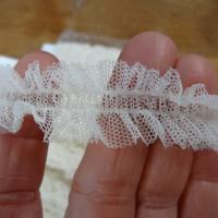 Ruban elastique resille froncee blanc casse 1