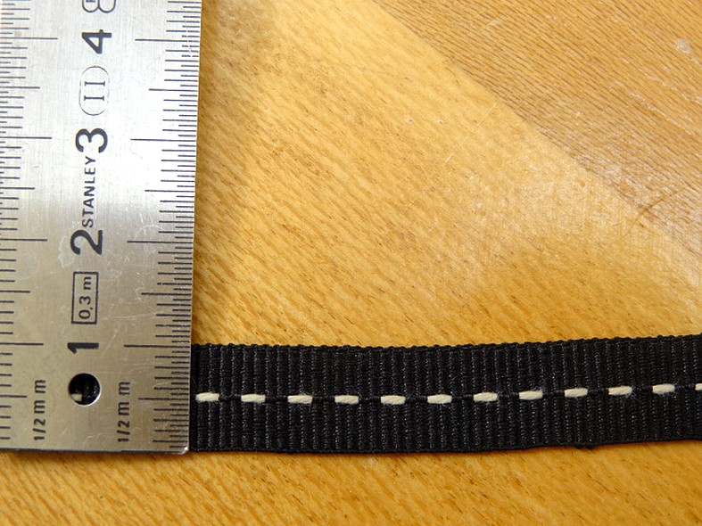 Ruban gros grain noir scenario 10 mm 2