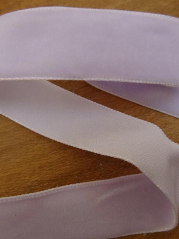 Ruban panne de velours parme 23 mm 1 