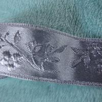 Ruban satin gris damasse fleuri 3 