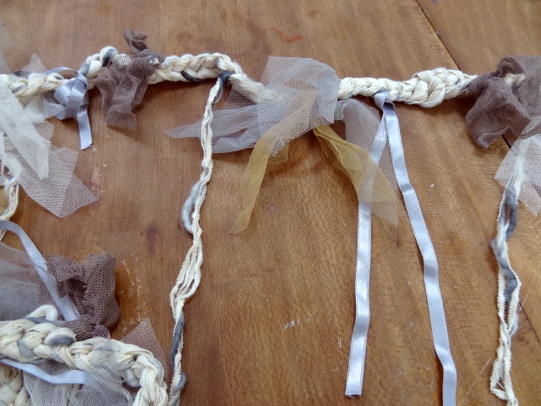 Ruban tresse a nouer blanc casse gris clair 1