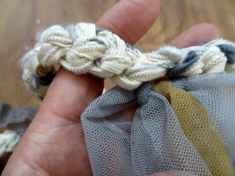 Ruban tresse a nouer blanc casse gris clair 2