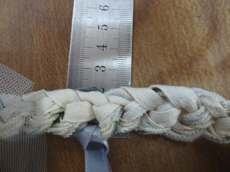Ruban tresse a nouer blanc casse gris clair 3