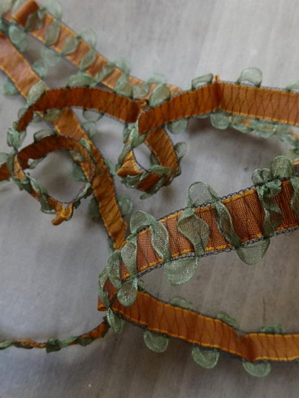 Ruban trianon rouille et vert meleze 