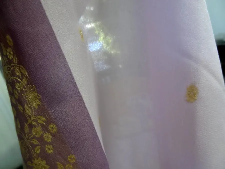 Sari parme et or pale en crepe polyester 1