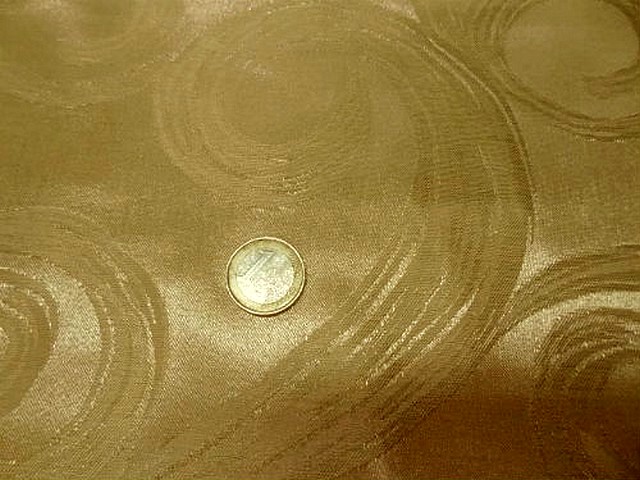Satin a volutes faconne or jaune 2