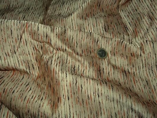 Satin beige fils façon rayures 2