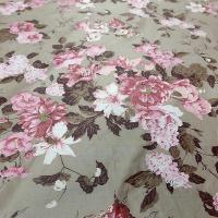 Satin coton beige fleuri rose 2 