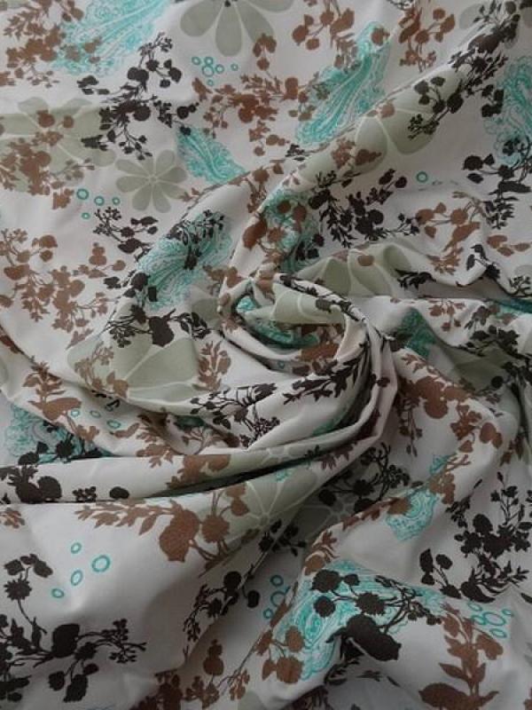 Satin coton blanc motif fleurs et cachemire turquoise et jade 1 