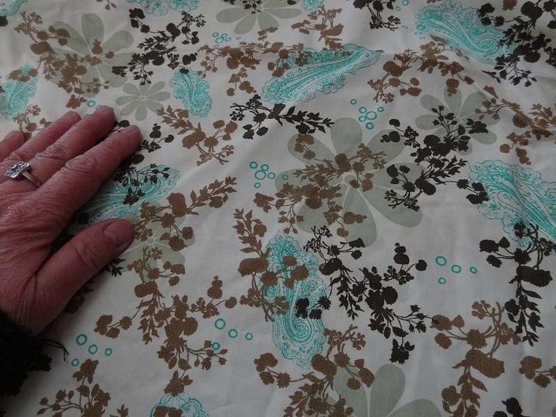 Satin coton blanc motif fleurs et cachemire turquoise et jade 2