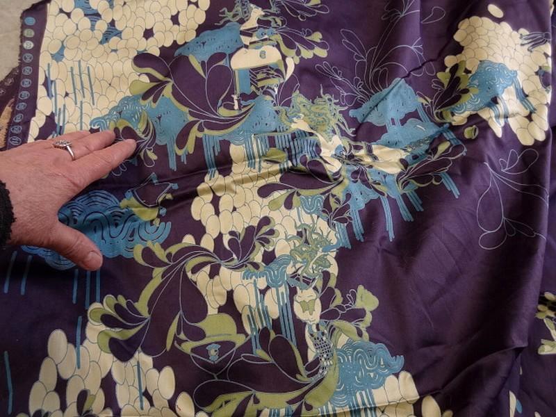 Satin coton lycra aubergine motifs japonais 2