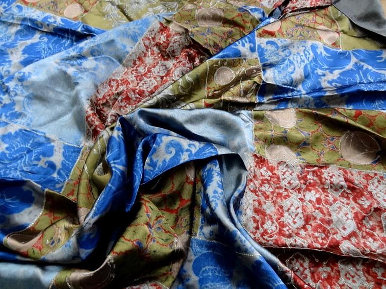 Satin coton viscose motif patchwork kaki ocre bleu bordeaux 1