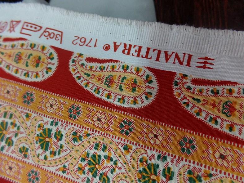 Satin de coton epais raye jaune moutarde rouge provencal 6