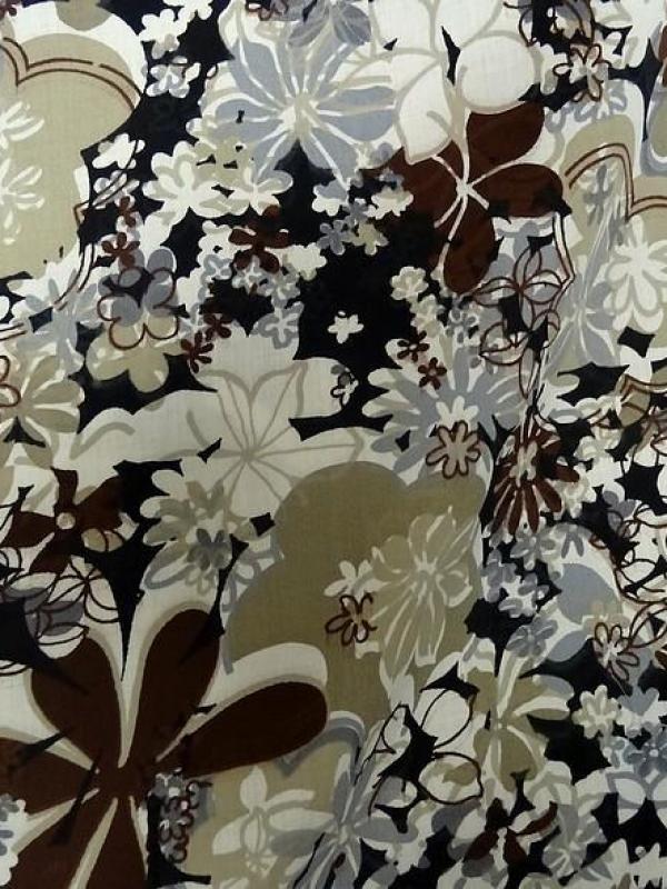 Satin de coton fouilli de fleurs 1 