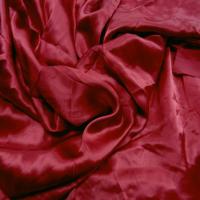Satin de soie fin rouge carmin 1 