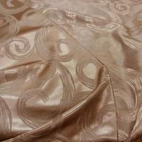 Satin faconne poudre de riz rose motif volutes 1 