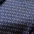 Satin fin imprimé bleu marine blanc
