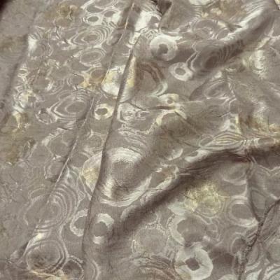 Satin jaquard beige cercles 1 