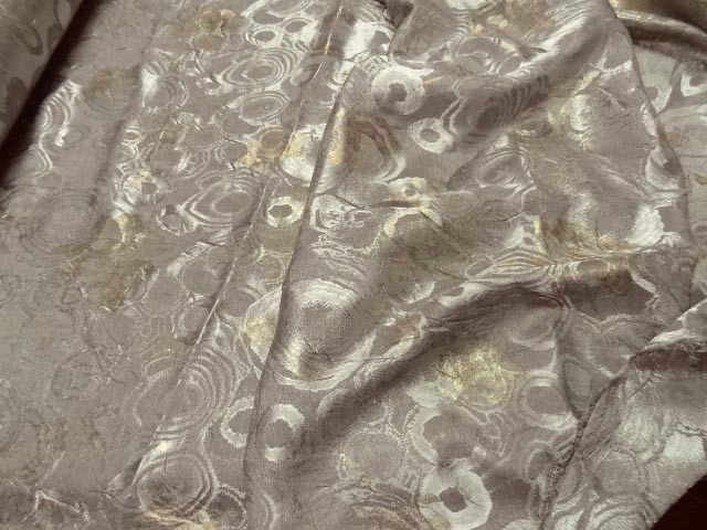 Satin jaquard beige cercles 1