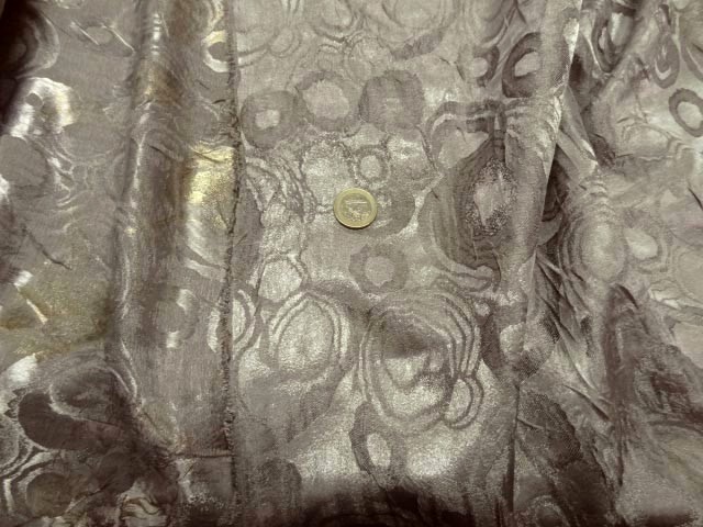 Satin jaquard beige cercles 2