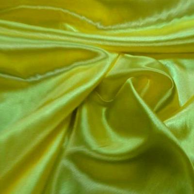 Satin jaune canari poly 1 