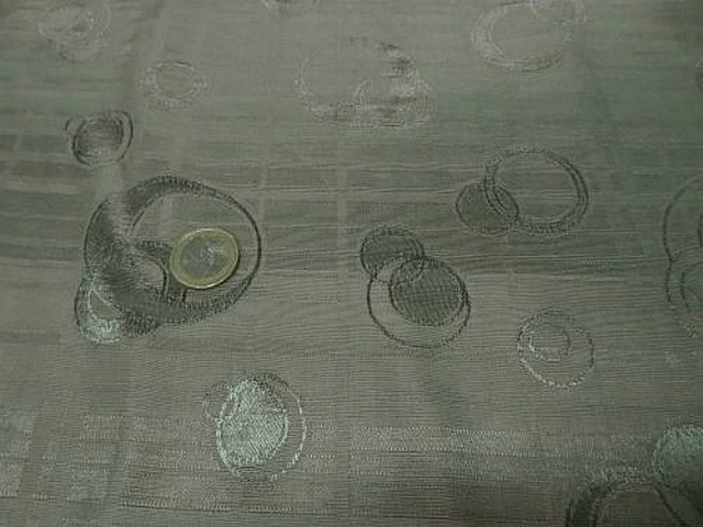 Satin kaki clair motifs anneaux cercle croissant 