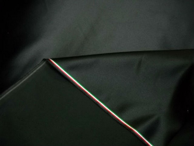 Satin lourd et raide noir 2