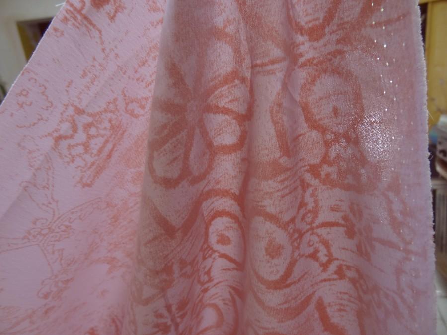 Satin lycra vieux rose fleuri 4