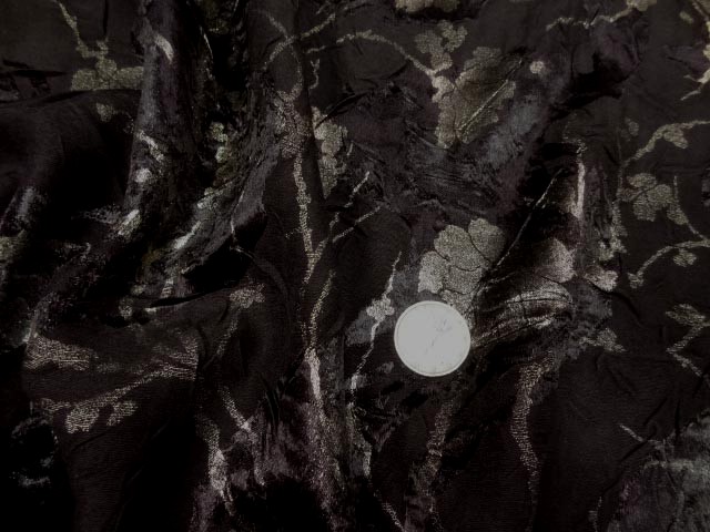 Satin marron double face froisse permanent devore 3