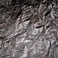 Satin marron glace froisse 