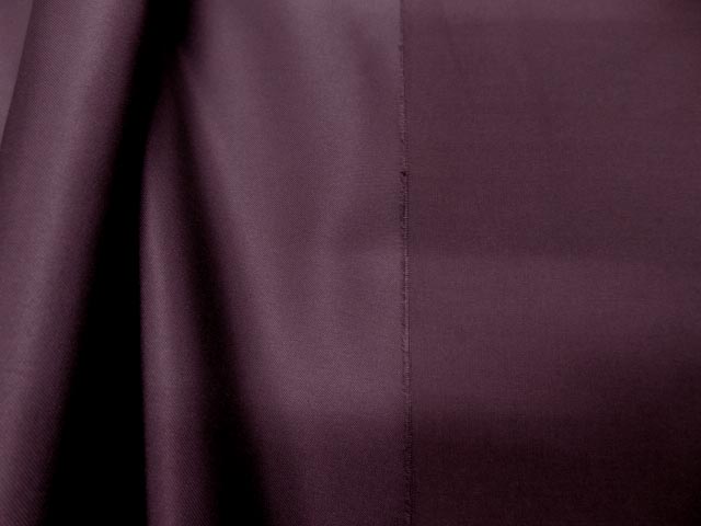 Satin microfibre prune