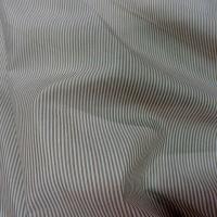 Satin polyester viscose blanc casse raye beige 2