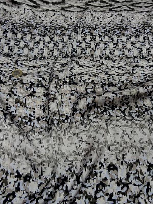 Satin polyester viscose frise motif amerindien 2 