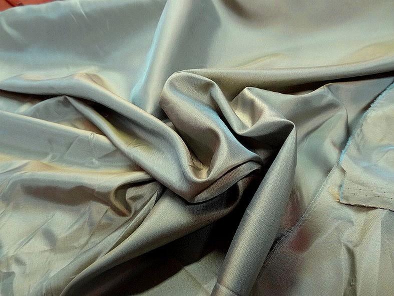 Satin taffetas or reflet bleu givre 1