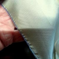 Satin taffetas or reflet bleu givre 2 