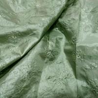 Satin vert amande brode de fleurs 1