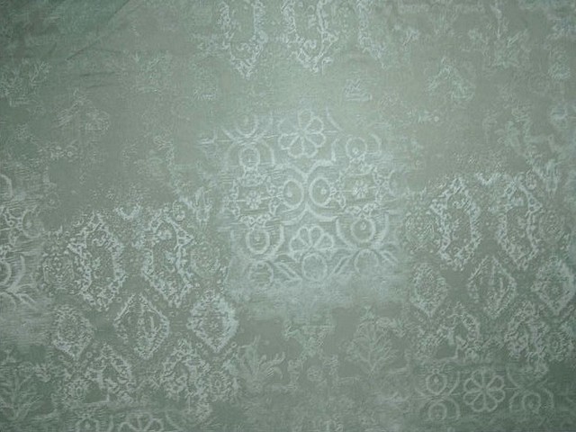 Satin vert de gris fleurs en impression