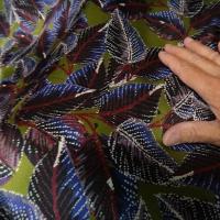 Satin viscose fond olive motif feuillage 2 