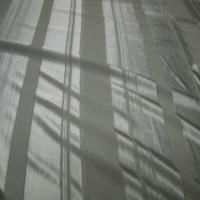 Satin viscose ivoire mat et brillant raye 2 