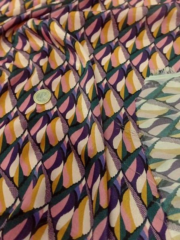 Satin viscose motif abstrait violet moutarde rose 2 