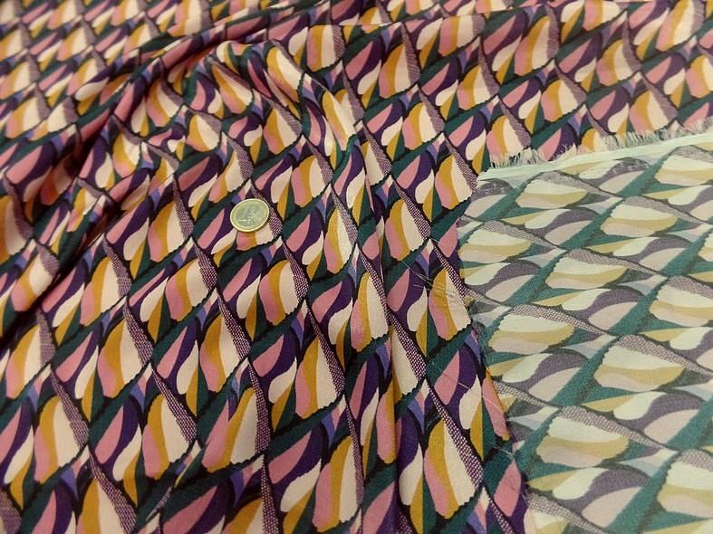 Satin viscose motif abstrait violet moutarde rose 2
